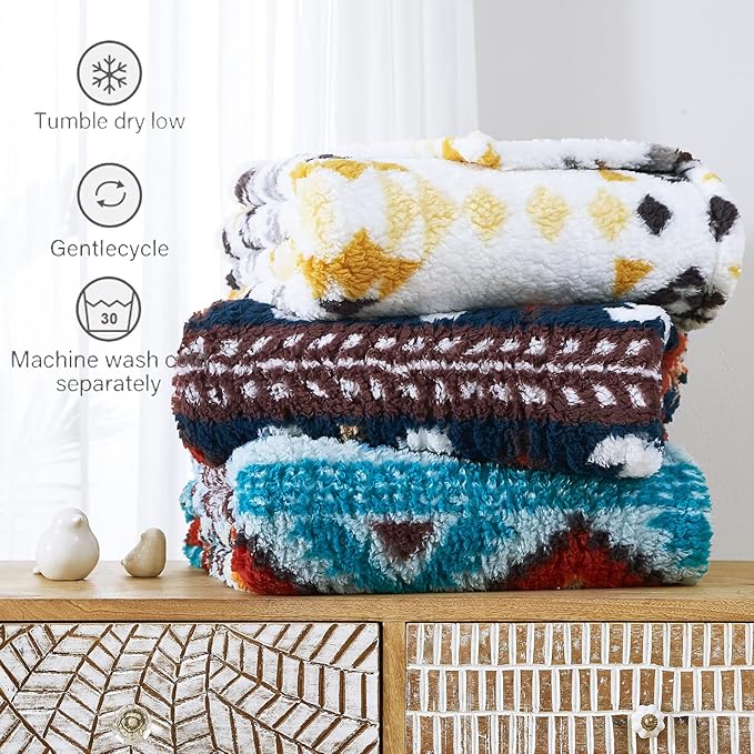 CASAAGUSTO Boho Sherpa Blanket,Teal Aztec Twin Blanket, Ultra Soft, Warm, Cozy, Plush, Thick Fleece Western Blanket for Couch, Bed, Sofa (Aqua 60 * 80 Inch)