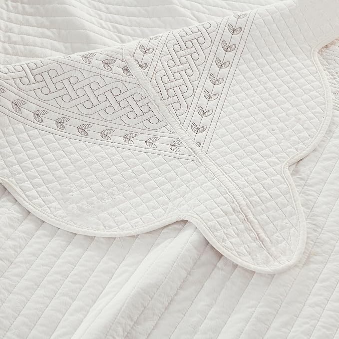 MarCielo 100% Cotton Quilt Set White Lightweight Bedspread with Scalloped Edge, Farmhouse Vintage Bedding, All Season Use(TC Off-White,Queen (96"x102"))