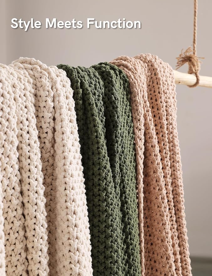 YnM Chunky Cotton Knit Throw Blanket, Cable Knit Throws for Bed Couch Sofa, Comfy & Relaxing, Decorative Piece for Farmhouse Modern Boho Rustic Scandinavian Chic Vibe, Cream White 40x50 Inches