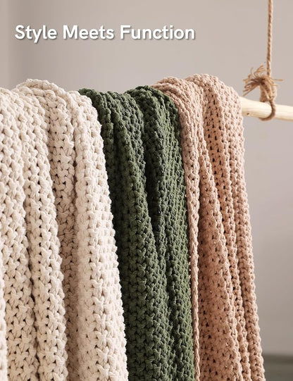 YnM Chunky Cotton Knit Throw Blanket, Cable Knit Throws for Bed Couch Sofa, Comfy & Relaxing, Decorative Piece for Farmhouse Modern Boho Rustic Scandinavian Chic Vibe, Cream White 40x50 Inches