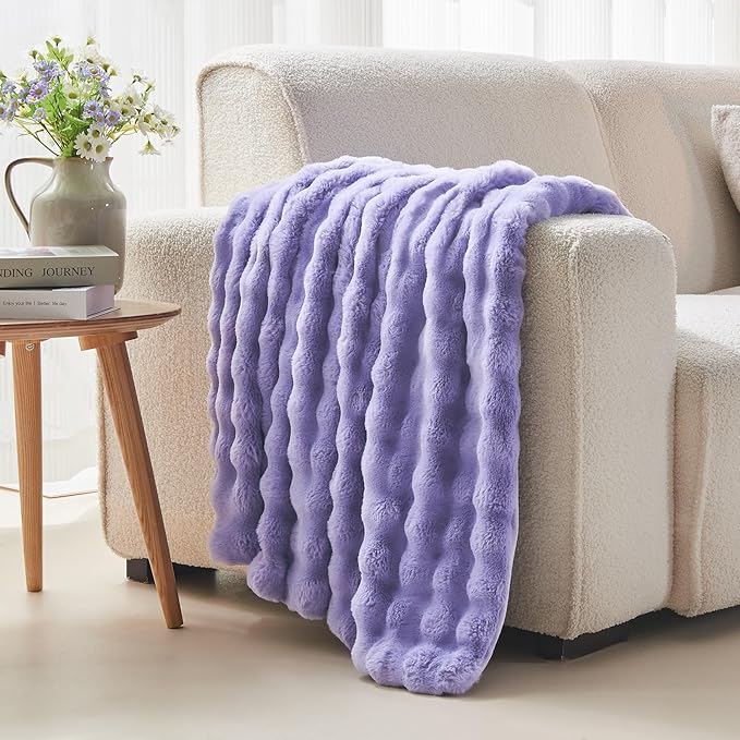 NEWCOSPLAY Faux Fur Twin Blanket Lavender Bubble Blanket Thick Warm Soft for Couch Sofa Bed 550GSM (Lavender, Twin(60"x80"))