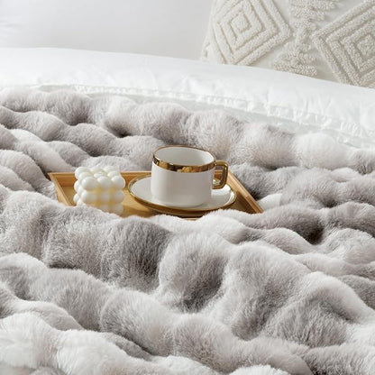 Touchat Luxury 1000GSM Rabbit Faux Fur Blanket, Super Heavy Warm Cozy Brown Blankets for Couch Bed Sofa, Ruched Plush Fuzzy Elegant Soft Reversible Mink Blanket Living Room Bedroom, 90" x 90"