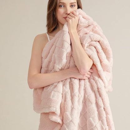 Bedsure GentleSoft King Size Blanket for Bed - Super Soft Cozy Blankets for Women Men Girls, Large Fuzzy Fleece Throw for Bedroom Decor, Light Pink,108x90 Inches