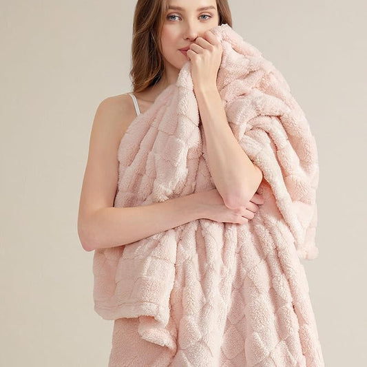 Bedsure GentleSoft King Size Blanket for Bed - Super Soft Cozy Blankets for Women Men Girls, Large Fuzzy Fleece Throw for Bedroom Decor, Light Pink,108x90 Inches