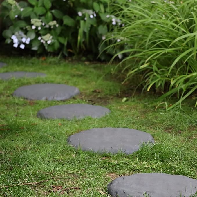Ei Circular 15.5” Stepping Stones with Ground Stakes - Home or Garden Step Stones for Outdoor Walkway or Pathway Pavers - Resin Material (8, Light Grey Stone)