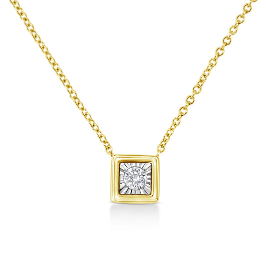 Collier avec pendentif en or jaune 10 carats plaqué argent sterling .925 et diamant rond miracle serti de 0,10 carat taille boîte carrée de 45,7 cm (couleur K-L, pureté I2-I3)