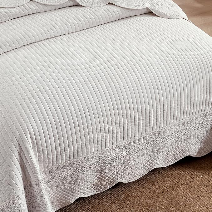 MarCielo 100% Cotton Quilt Set White Lightweight Bedspread with Scalloped Edge, Farmhouse Vintage Bedding, All Season Use(TC Off-White,Queen (96"x102"))