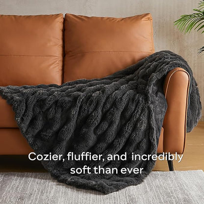JELLYMONI Faux Fur Throw Blanket, Dark Grey Cozy Plush Bubble Bed Blanket, Thick and Warm, Queen (90" x 90")