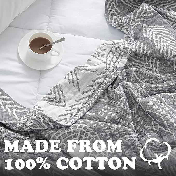 jinchan Boho 100% Cotton Muslin Blanket 3-Layer Queen Size 80x90 Inches Geometric Grey Lightweight Reversible Soft Cozy Comfy Throw for Couch Sofa Bed Large Coverlet Quilt Blanket Bedroom All Seasons