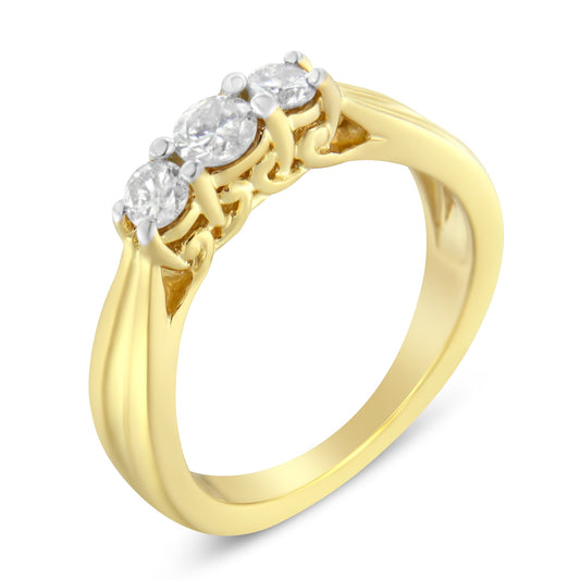 Bague à trois pierres en or jaune 10K et diamants (poids total 0,50 carat, couleur J-K, pureté I2-I3)