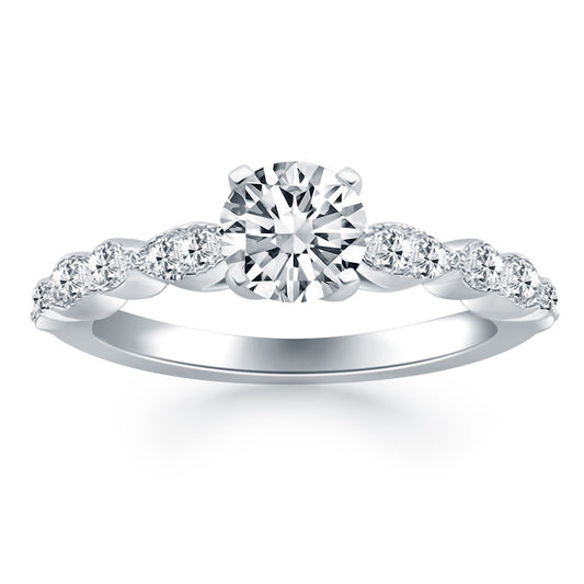 Bague de fiançailles en or blanc 14 carats avec diamant de taille fantaisie