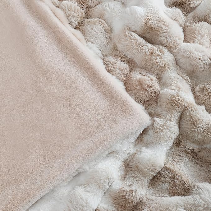 UKELER Camel Faux Fur Throw Blanket 50''x60'' Decorative Shaggy Velvet Blanket Fluffy Cozy Plush Warm Bed Throws for Couch, Sofa, Office, Camping