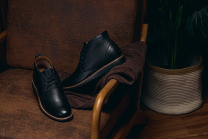 CALTO - J2190 - 2.6 Inches Taller (Black/Black Sole) - Chukka Boots