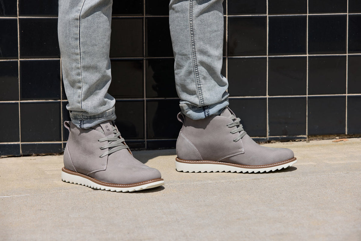 CALTO - J2192 - 2.6 Inches Taller (Grey/White Sole) - Nubuck Chukka Boots