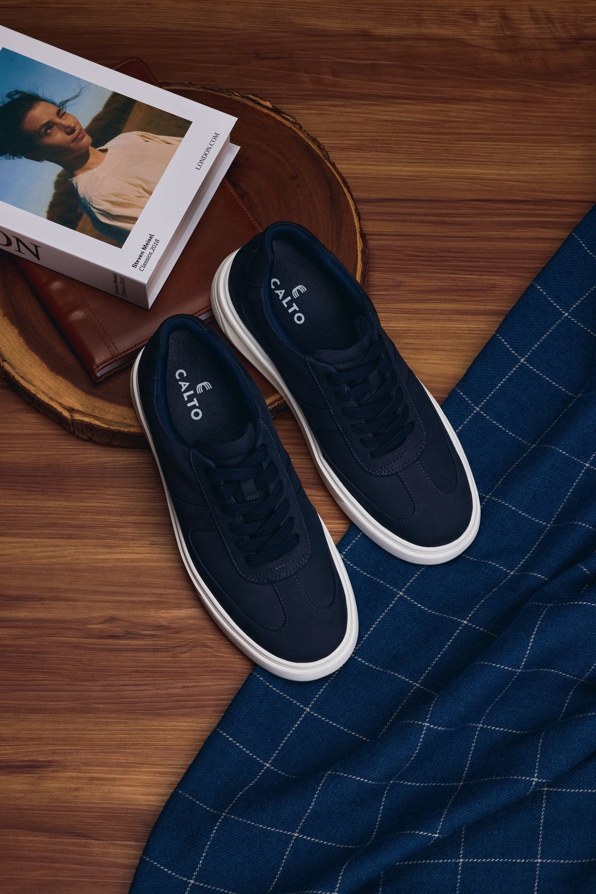 CALTO - J2203 - 2.6 Inches Taller (Ultramarine Blue/White Sole) - Lightweight Nubuck Sneakers
