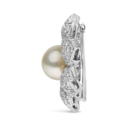 18K White Gold 2 3/4 Cttw Diamond and 12.5 MM Cultured Freshwater Pearl Floral Brooch Pin (G-H Color, VS1-VS2 Clarity)