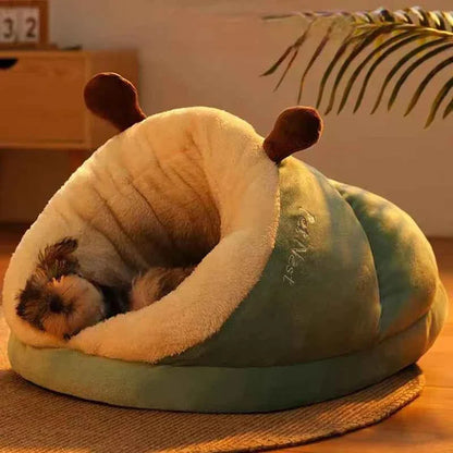 Cute Slippers Shaped Dog Bed (Up to 23.6 in) - Warm Breathable Small Dog Kennel