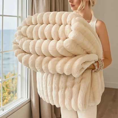Faux Rabbit Fur Throw Blanket – Soft Warm All-Season Couch Blanket