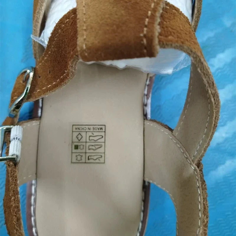 AIYUQI Flat-soled Retro Genuine Leather Hollow Baotou Sandals Women's 2026 New Hollow Pig Cage Women's Sandals
