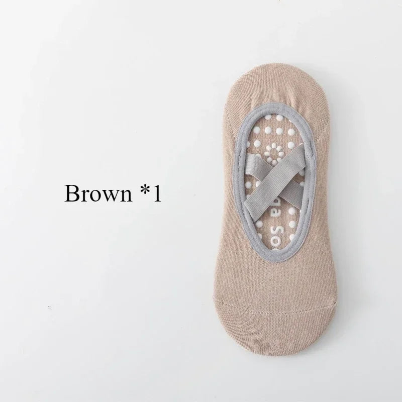 1/ 4Pair Professional Women Yoga Sock Silicone Anti-slip Ballet Pilates Socks Women Backless Breathable Bandage Yoga Sport Socks