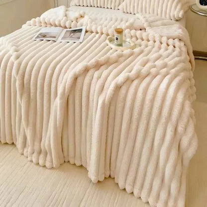Faux Rabbit Fur Throw Blanket – Soft Warm All-Season Couch Blanket