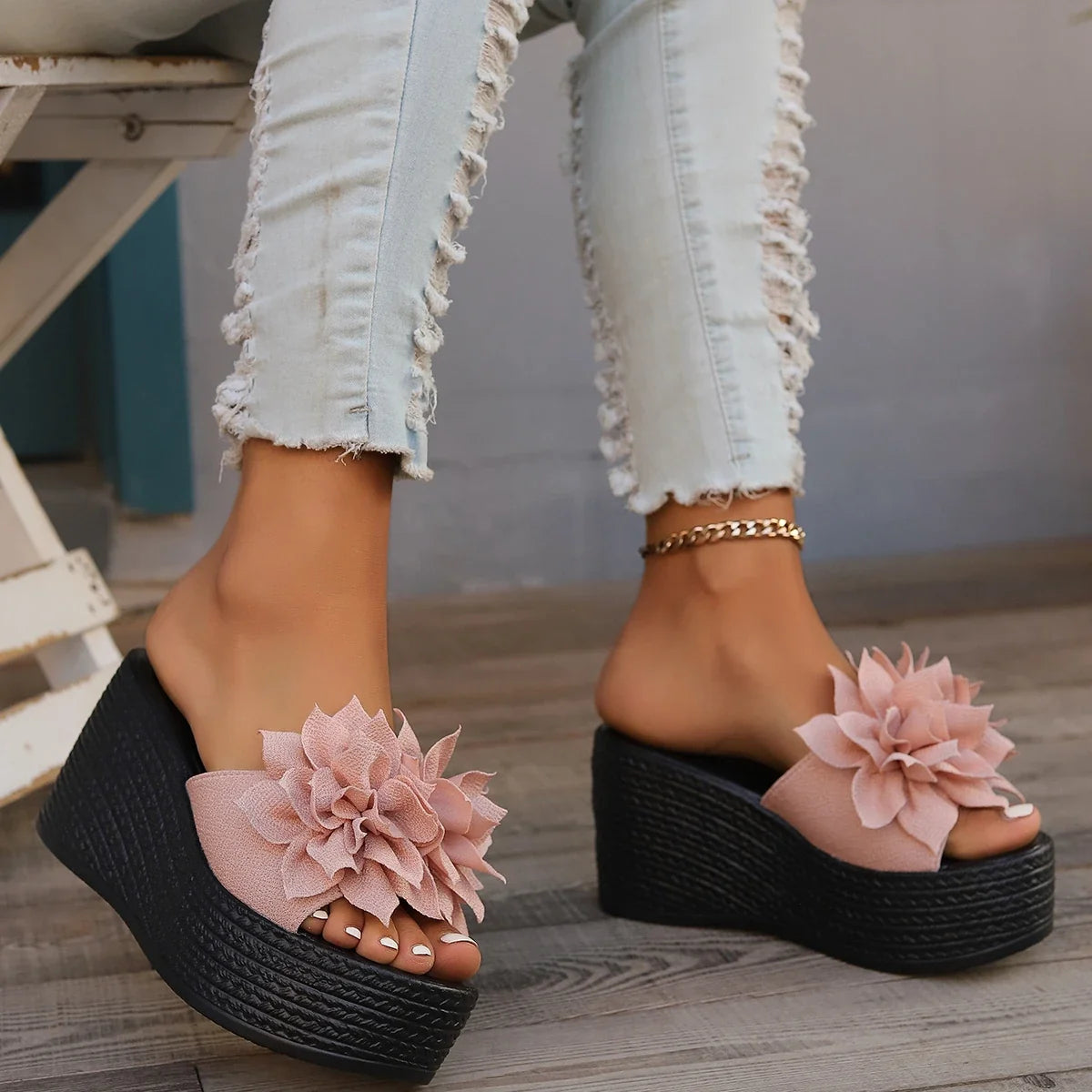 Women Platform Slippers 2024 New Summer Beach Wedges Sandals Fashion Flower Casual Slippers Women High Heel Slippers Women