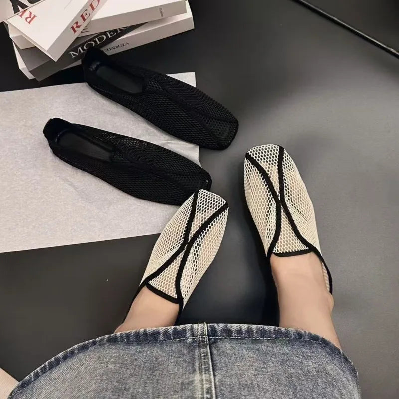 2026 Hollowed-out Mesh Sandals for Women - Summer One-Piece Square-Toe Flat Mary Jane Sandals