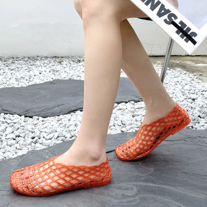 2025 Women's New Flat Sandals with Hollow PVC Breathable Summer Outerwear Baotou Bag and Casual Jelly Sandals