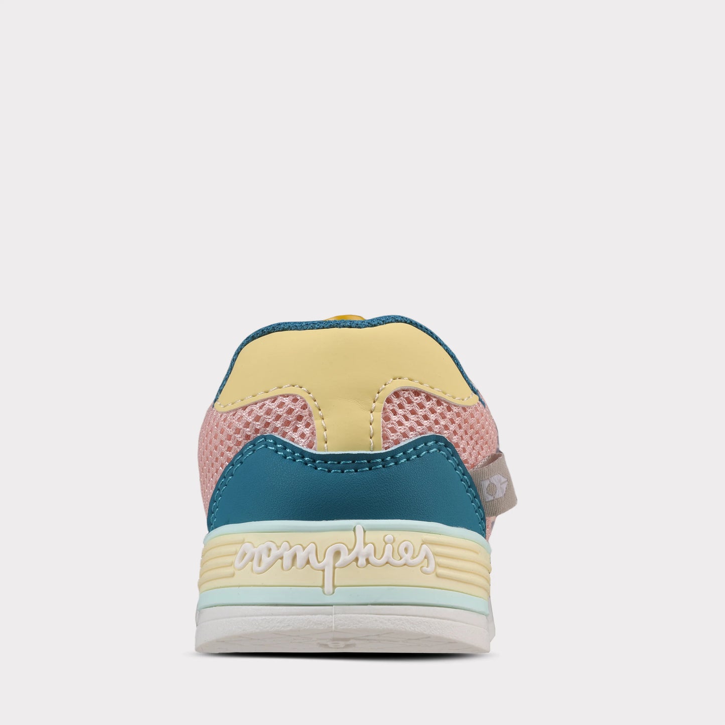 Wilma Girls Slip-On Sneaker