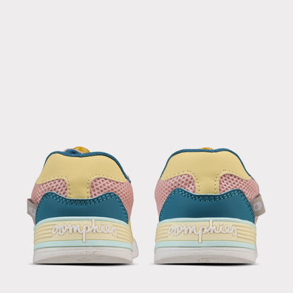 Wilma Girls Slip-On Sneaker