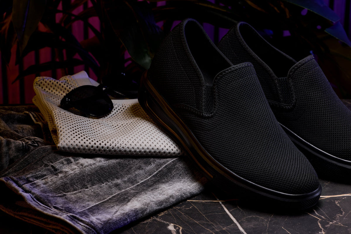 CALTO - X2780 - 2.8 Inches Taller (Black/Black Sole) - Lightweight Sneaker Loafers