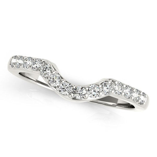 Alliance de mariage incurvée en or blanc 14 carats sertie de diamants (1/4 cttw)