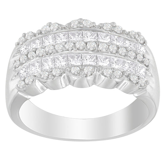 Bague en or blanc 14 carats avec diamants ronds et princesse de 1,14 carat (H-I, SI2-I1)
