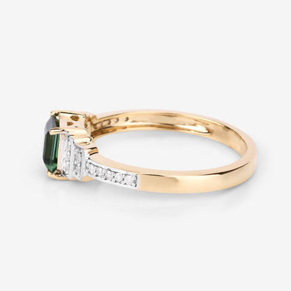 0.72 Carat Genuine Green Tourmaline and White Diamond 14K Yellow Gold Ring